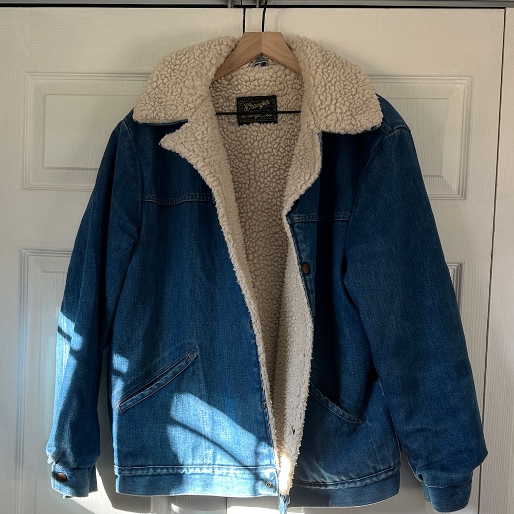 Wrangler Blue Denim Jacket with Sherpa Lining